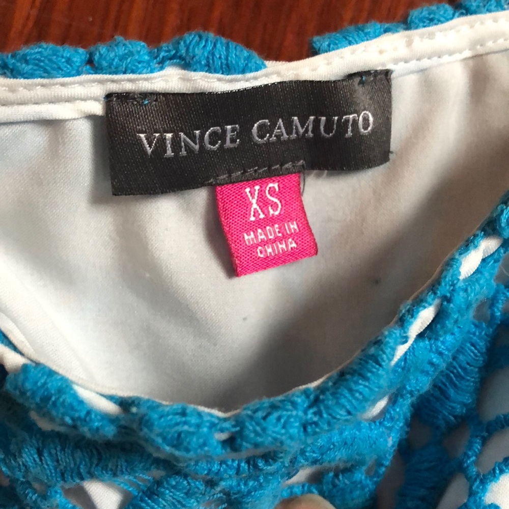 Vince Camuto Top - Picture 2 of 3